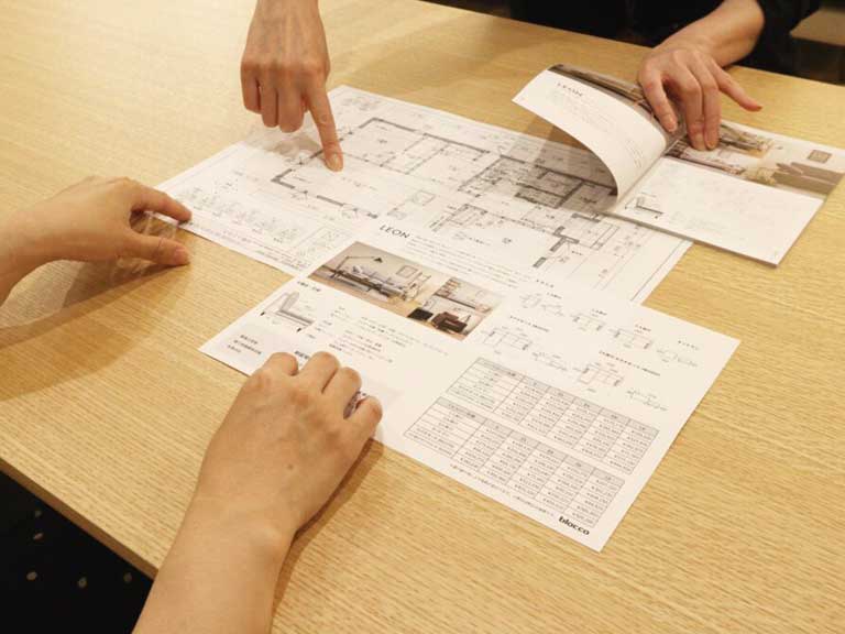 図面を持参することでソファの最適なサイズのご提案が可能